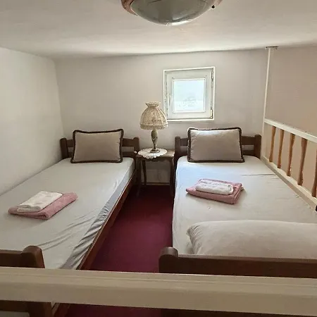 M Apartment *